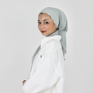 Talia Triangle in Pistachio