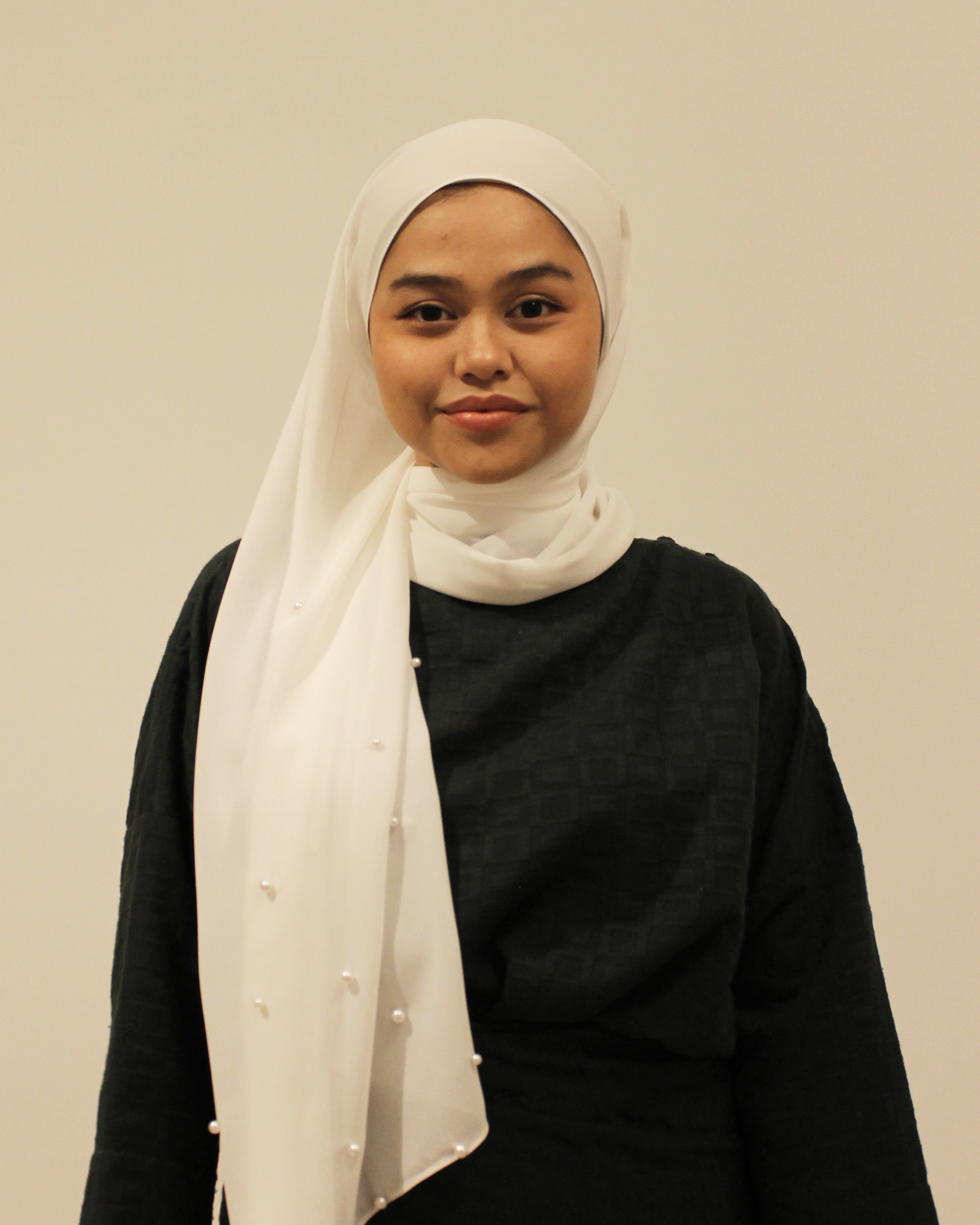 Emily Pearl Shawl in Offwhite