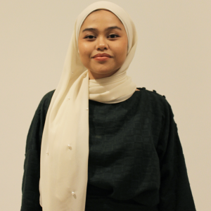 Emily Pearl Shawl in Pastel Ivory