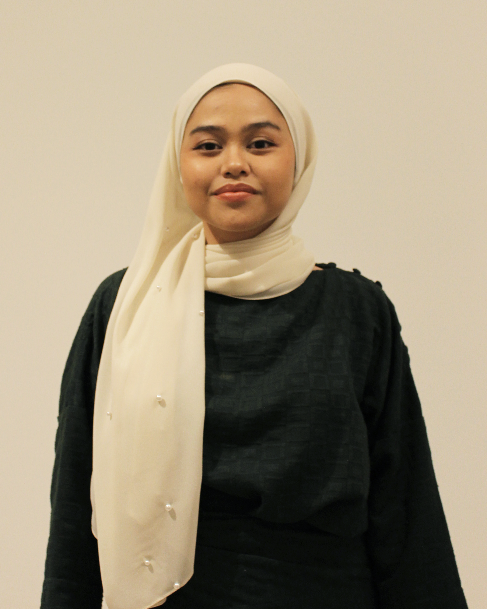 Emily Pearl Shawl in Pastel Ivory