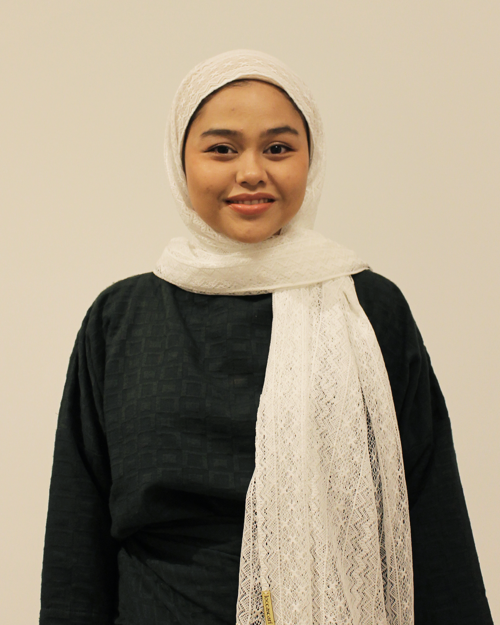 Madeline Lace Shawl in Offwhite