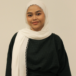 Sylvie Beads Shawl in Offwhite