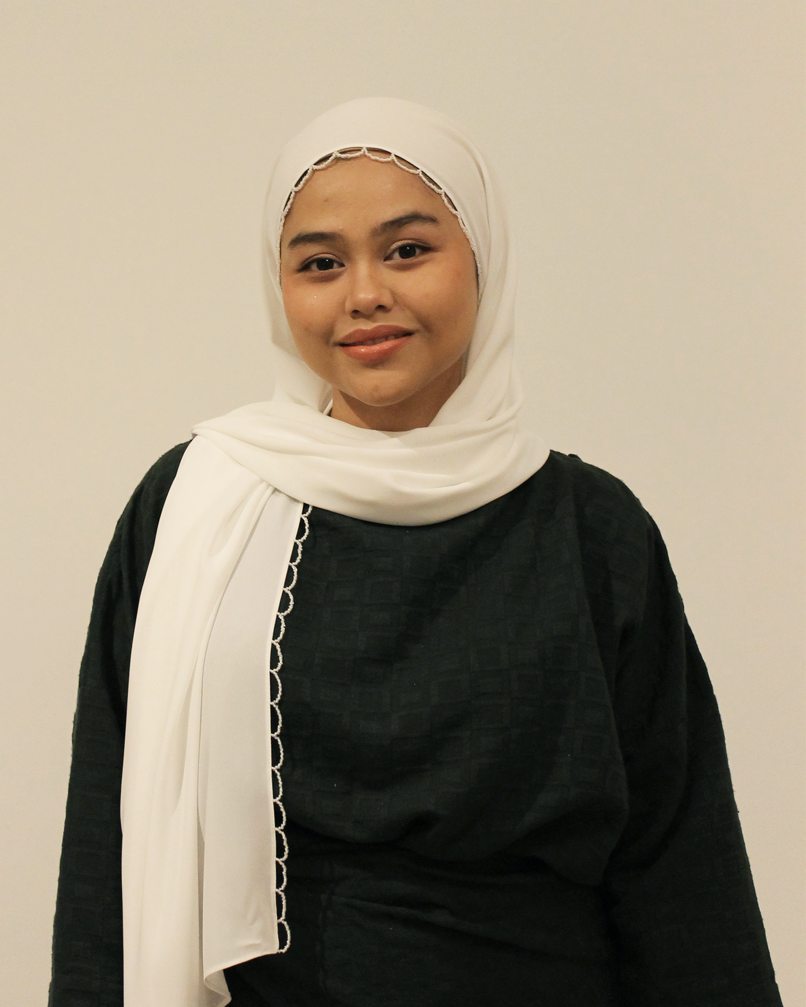 Sylvie Beads Shawl in Offwhite