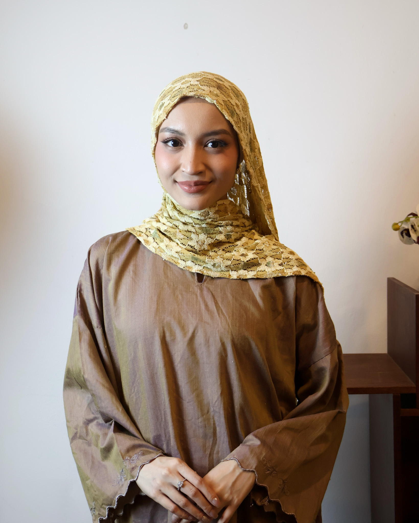 Damia Lace Shawl in Sandy